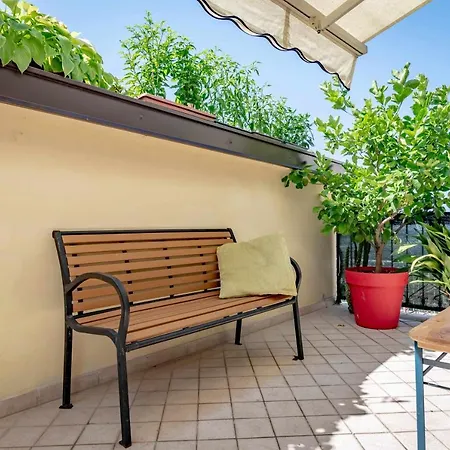 Casa Mincoti Piazza Terragnolo Ospitar