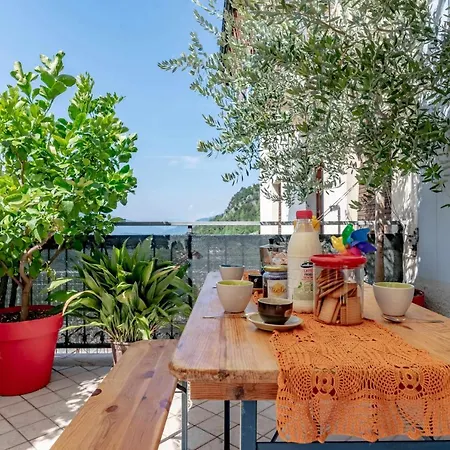 Apartment Casa Mincoti Piazza Terragnolo Ospitar Piazza (Trentino)